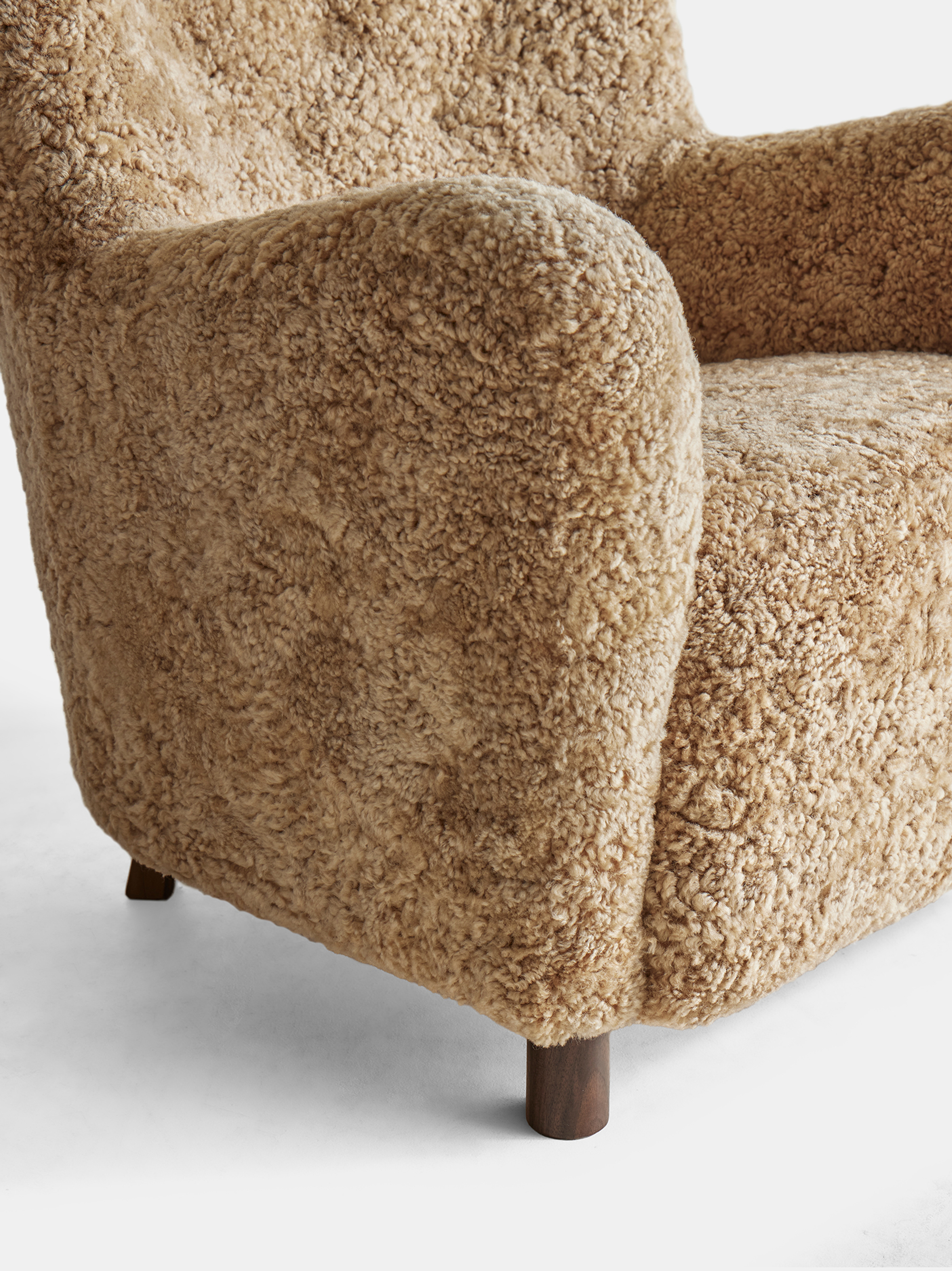 62064 5bc870aef5 54 Chair Walnut Sheepskin Maple 6 Portrait