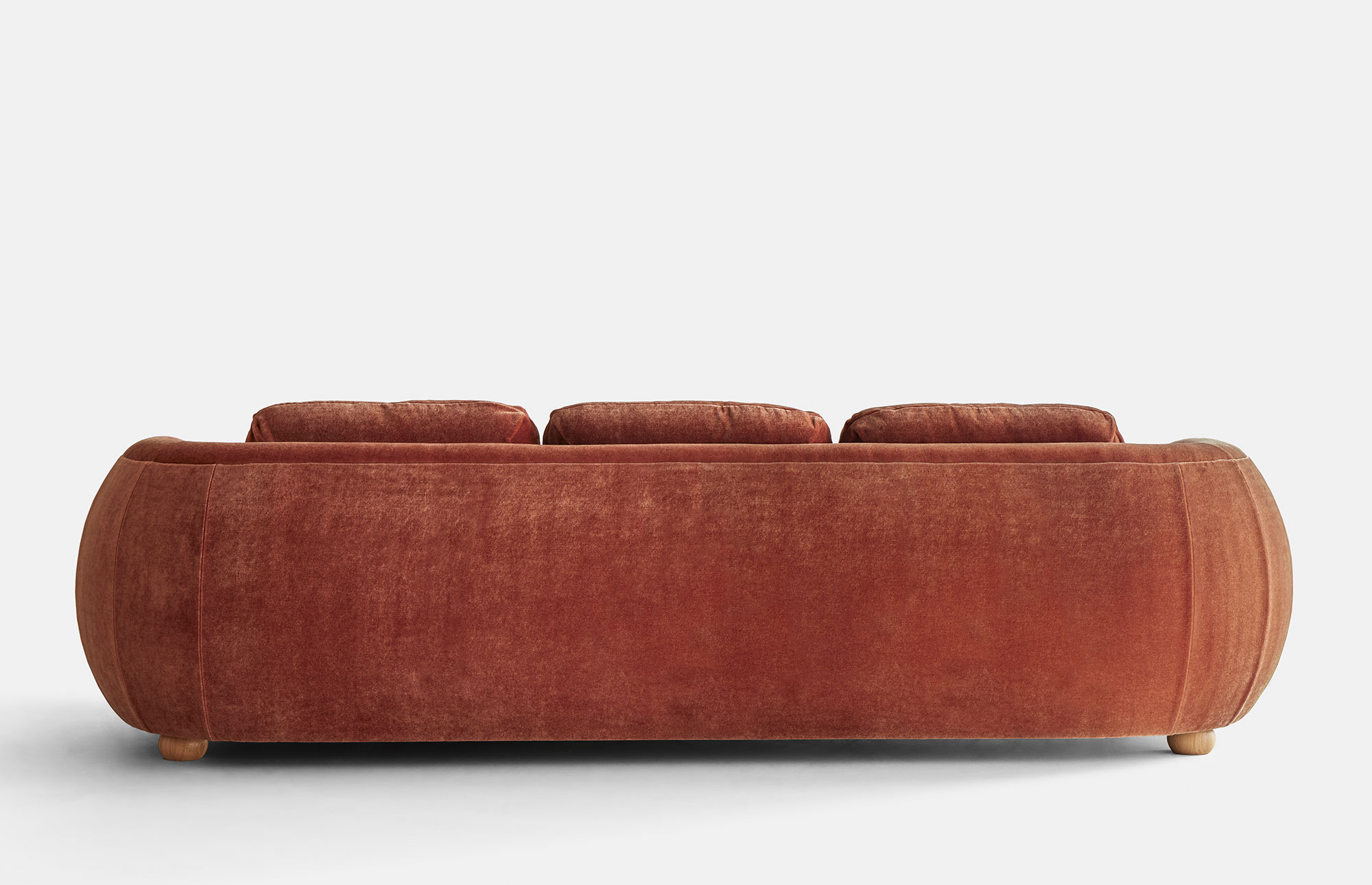 62066 8efd382929 Mamma Sofa Mohair 1 Portrait
