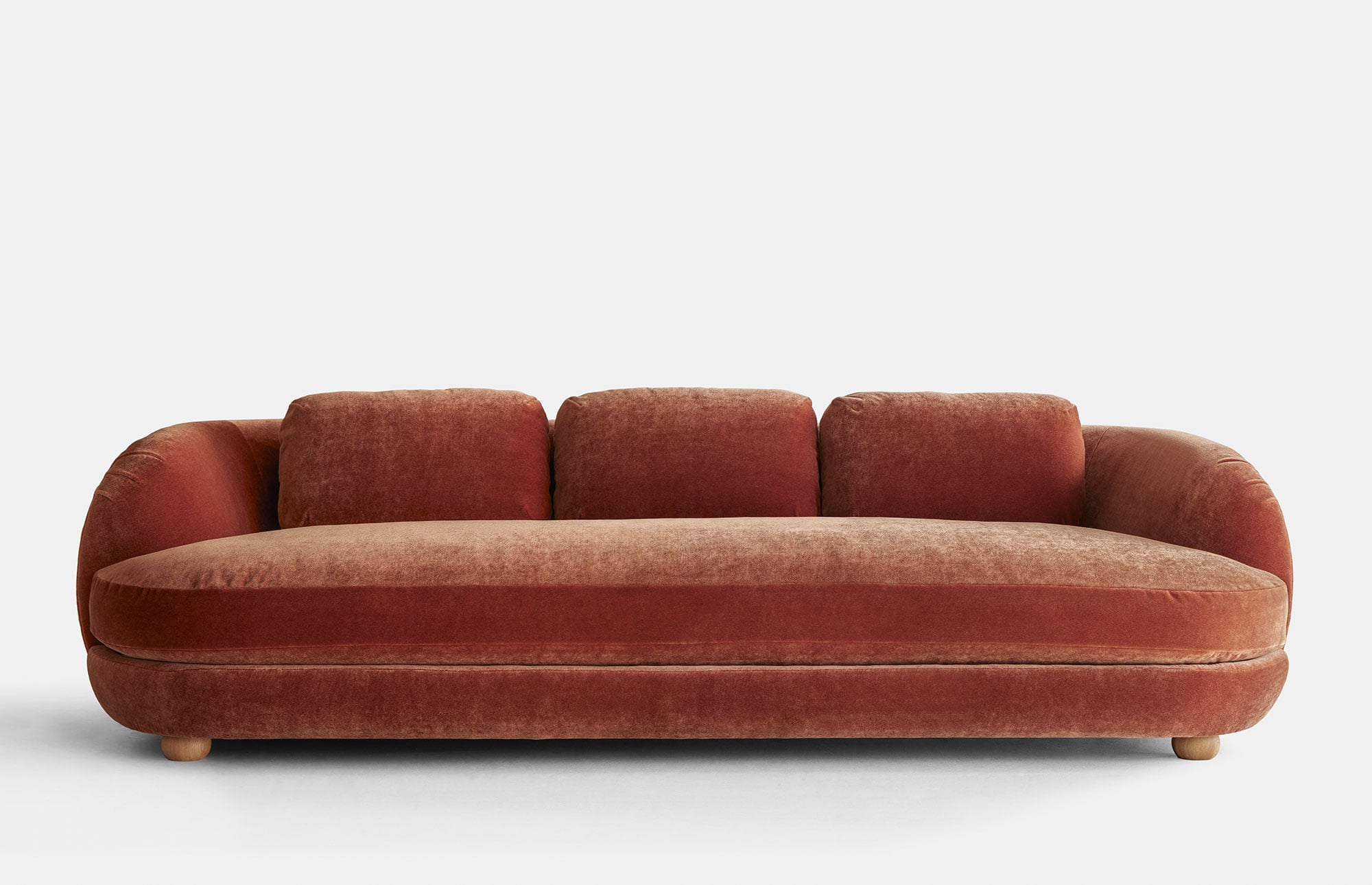 62082 5a7fefb5fa 62066 86df9632c6 Mamma Sofa Mohai 1r Original Portrait