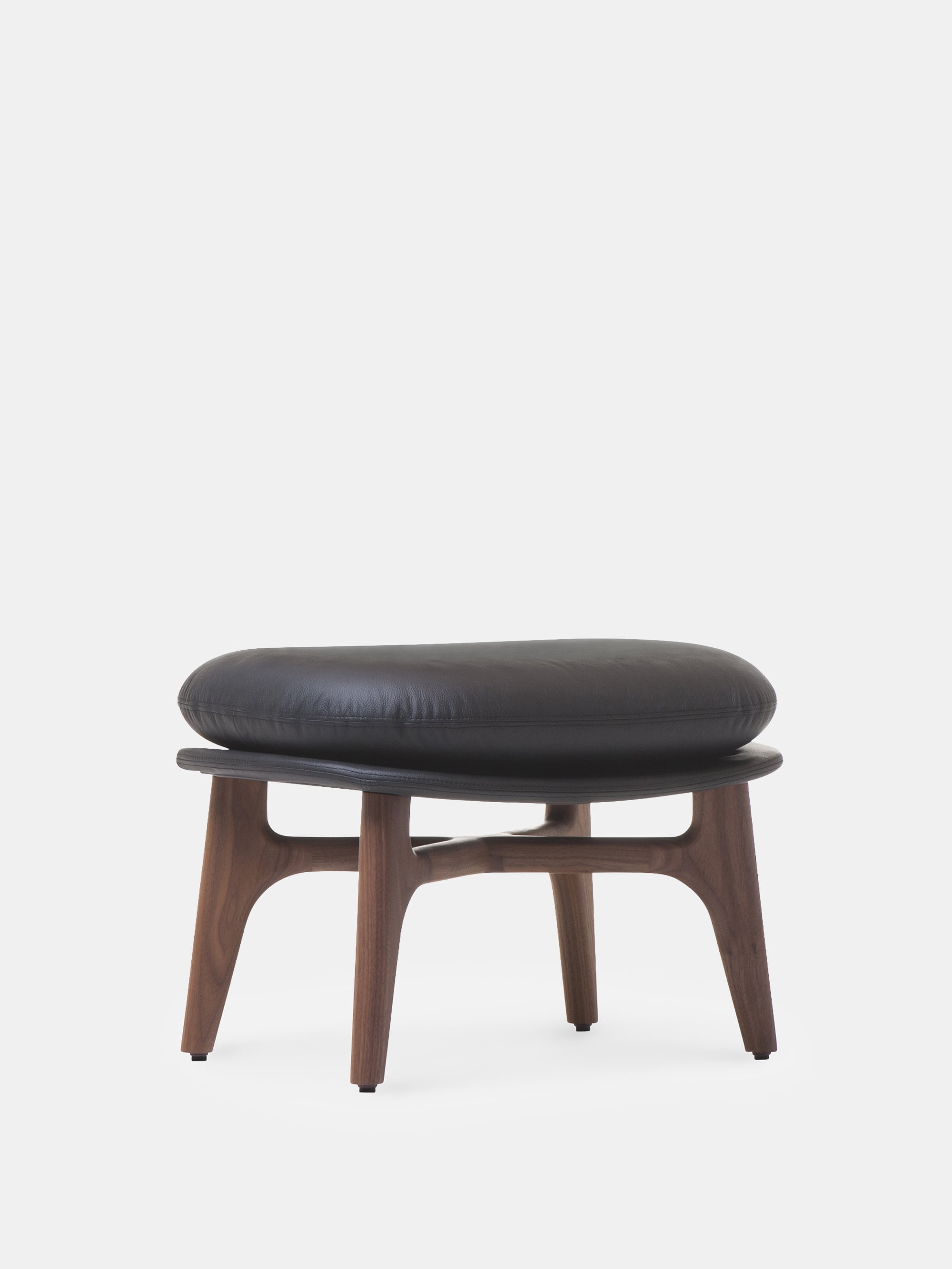 62117 Ff711a8bd7 Solo Ottoman Black Portrait