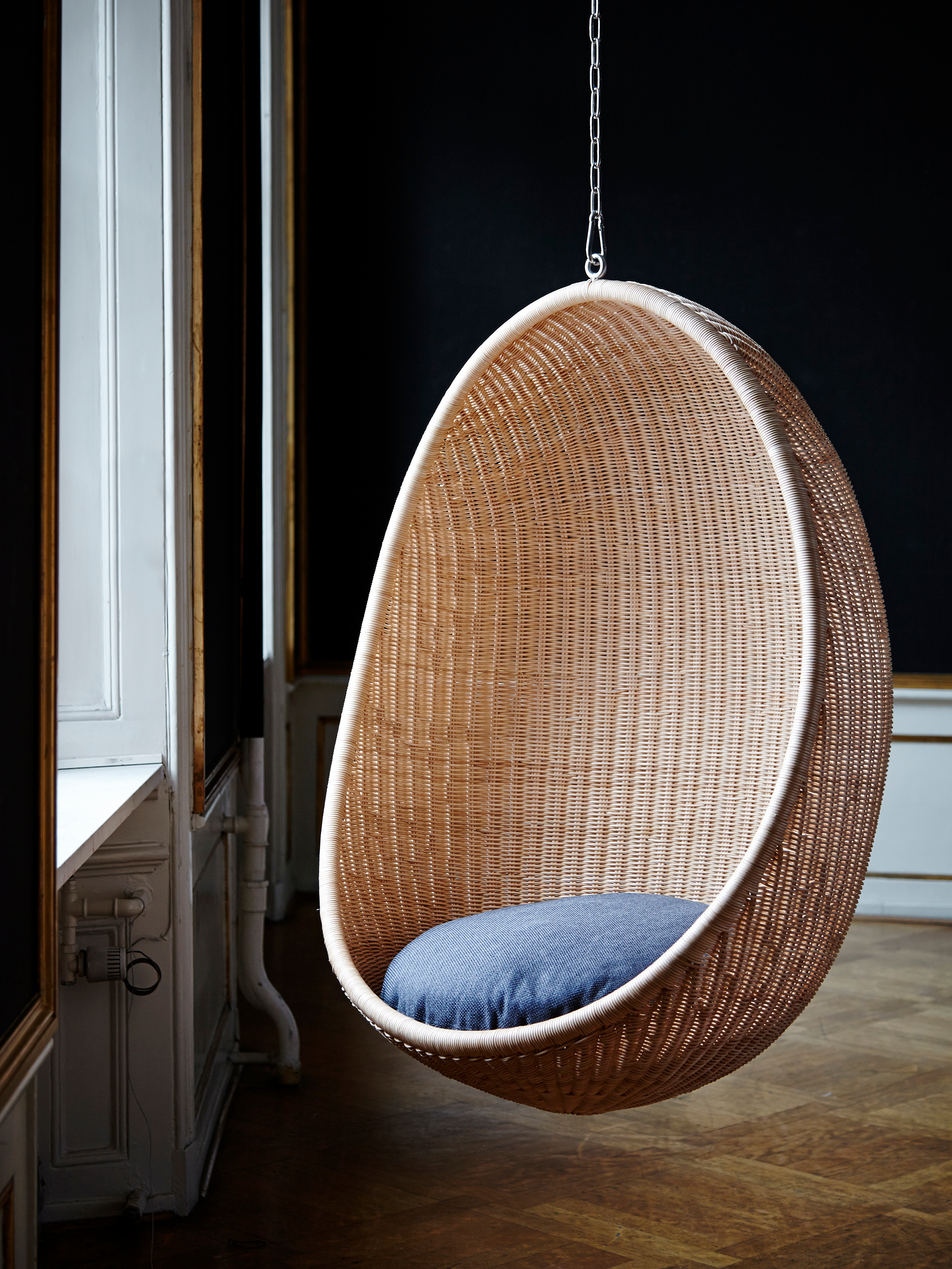 7157 15e8929c59 Nd75 6 Hanging Egg Chair Nature Portrait