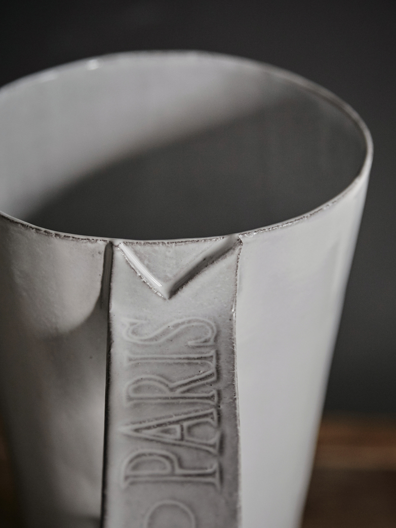 Grand Vase