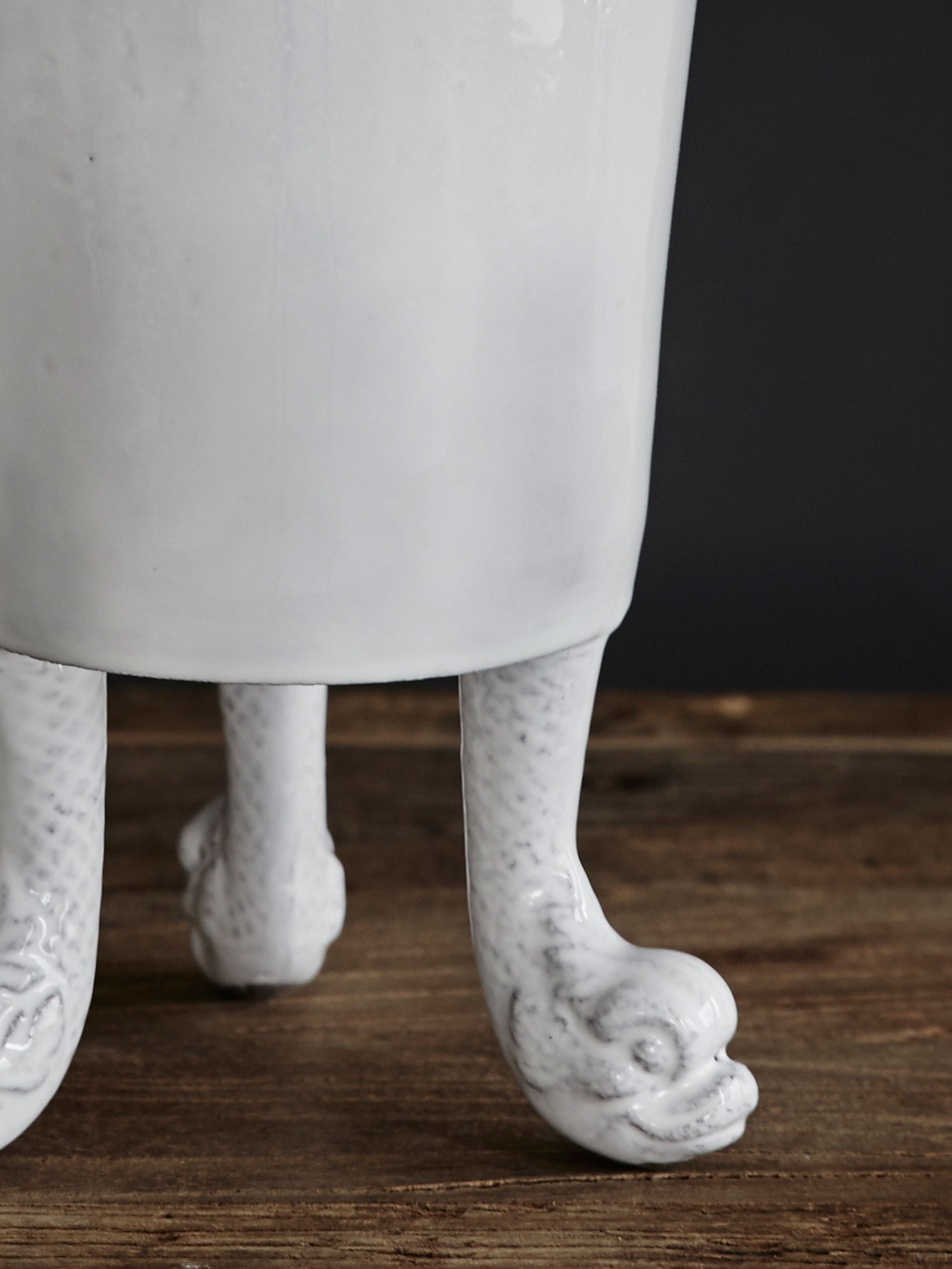 764 Bd224f8c50 Vsedrg3 Dragon 3 Legs Vase 1 Portrait